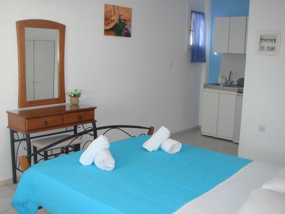 Tinos Apartments Zalonis Agios Ioannis  Ngoại thất bức ảnh